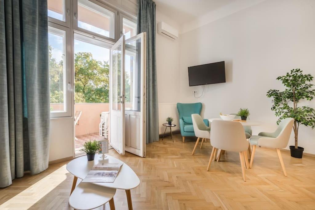Klauzal Garden City Apartments ブダペスト エクステリア 写真